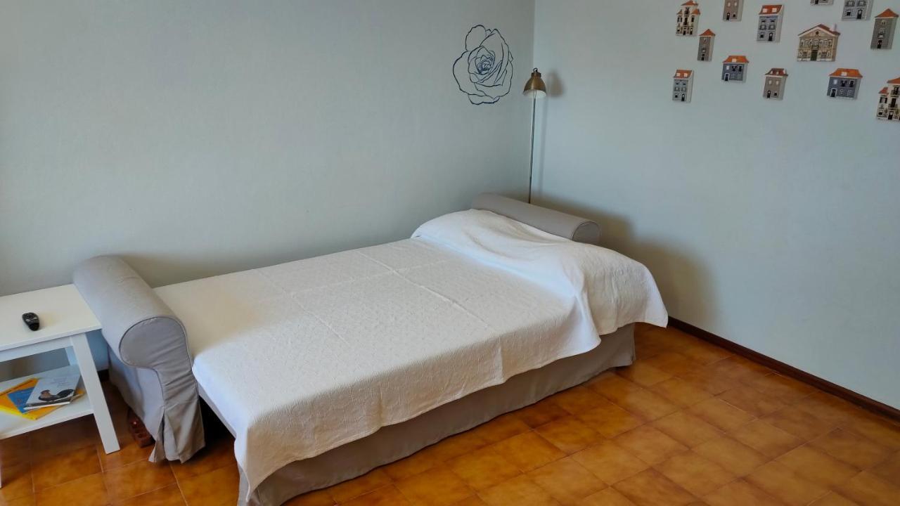 Flat Over The Sea 1Min To The Beach Apartment บัวร์คูส ภายนอก รูปภาพ